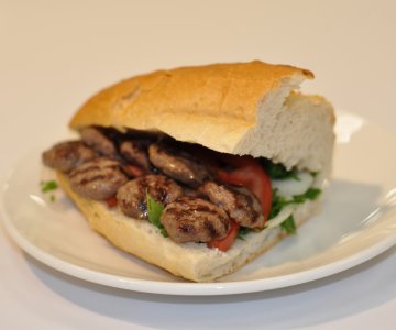 Ekmek Arası 10'lu Çine Köfte