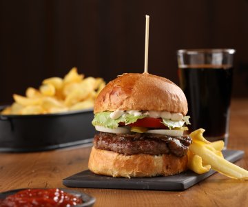 Enişte Burger Menü