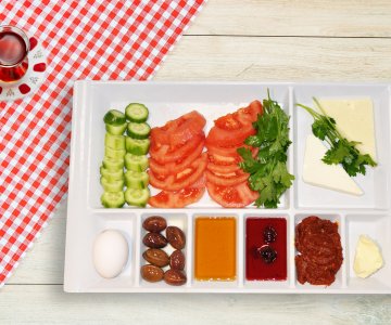 Tek Kişilik Kahvaltı Tabağı